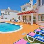 Villa Susana By *